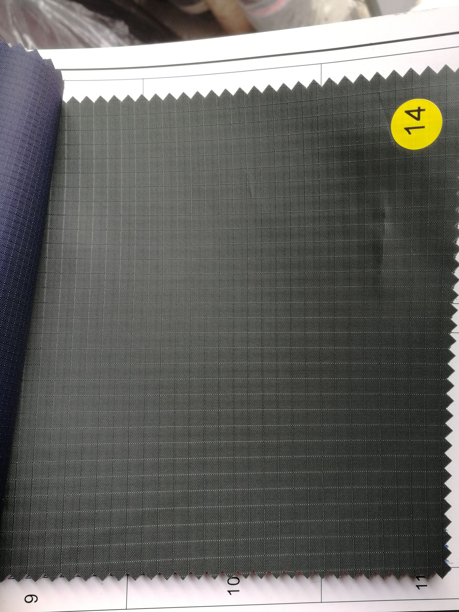 布料金丝/布料/牛津布布料/布料金丝绒/衣服布料白底实物图