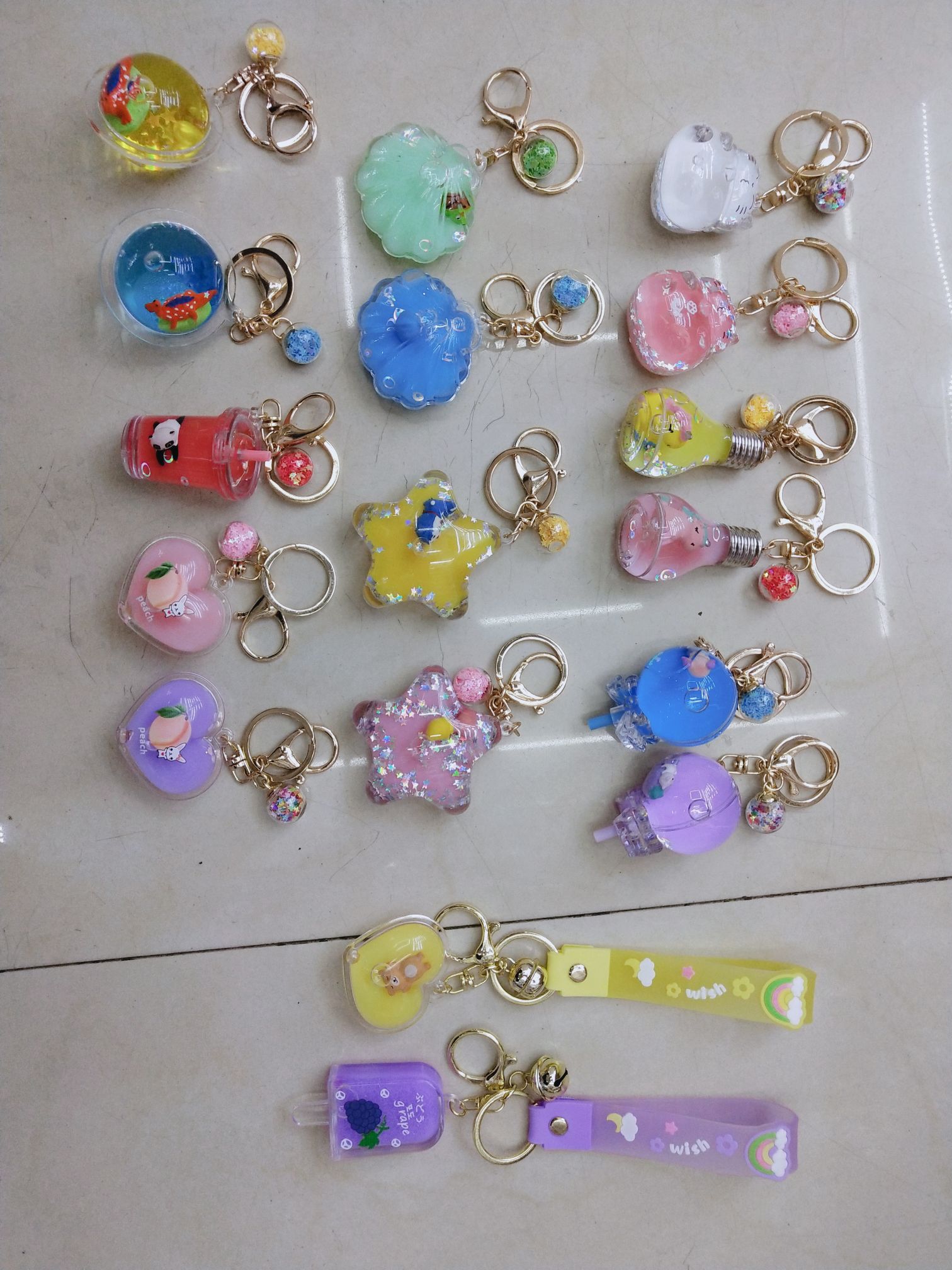 Quicksand floating cartoon key chain pendant full figure