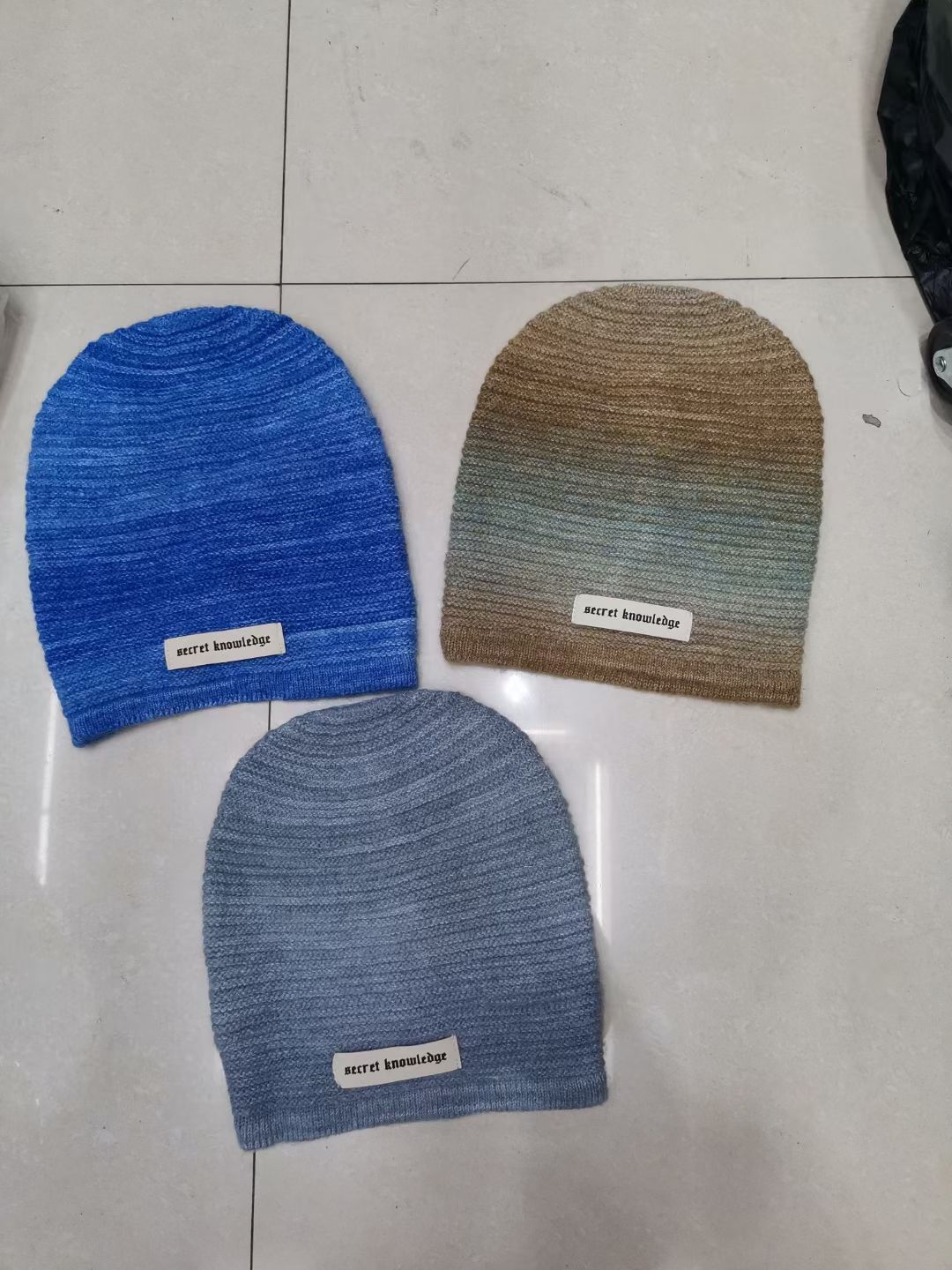 Fashionable rainbow headscarf hat, men's baseball cap, velvet material, breathable and comfortable outdoor sports casual hat Item Picture