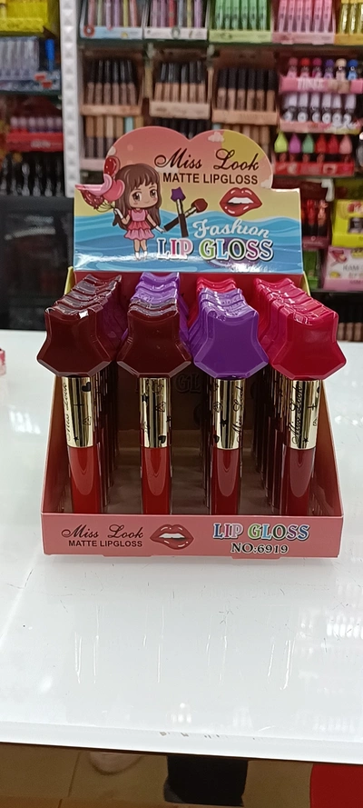 Foreign Trade For Miss Look2 Lip Glaze
