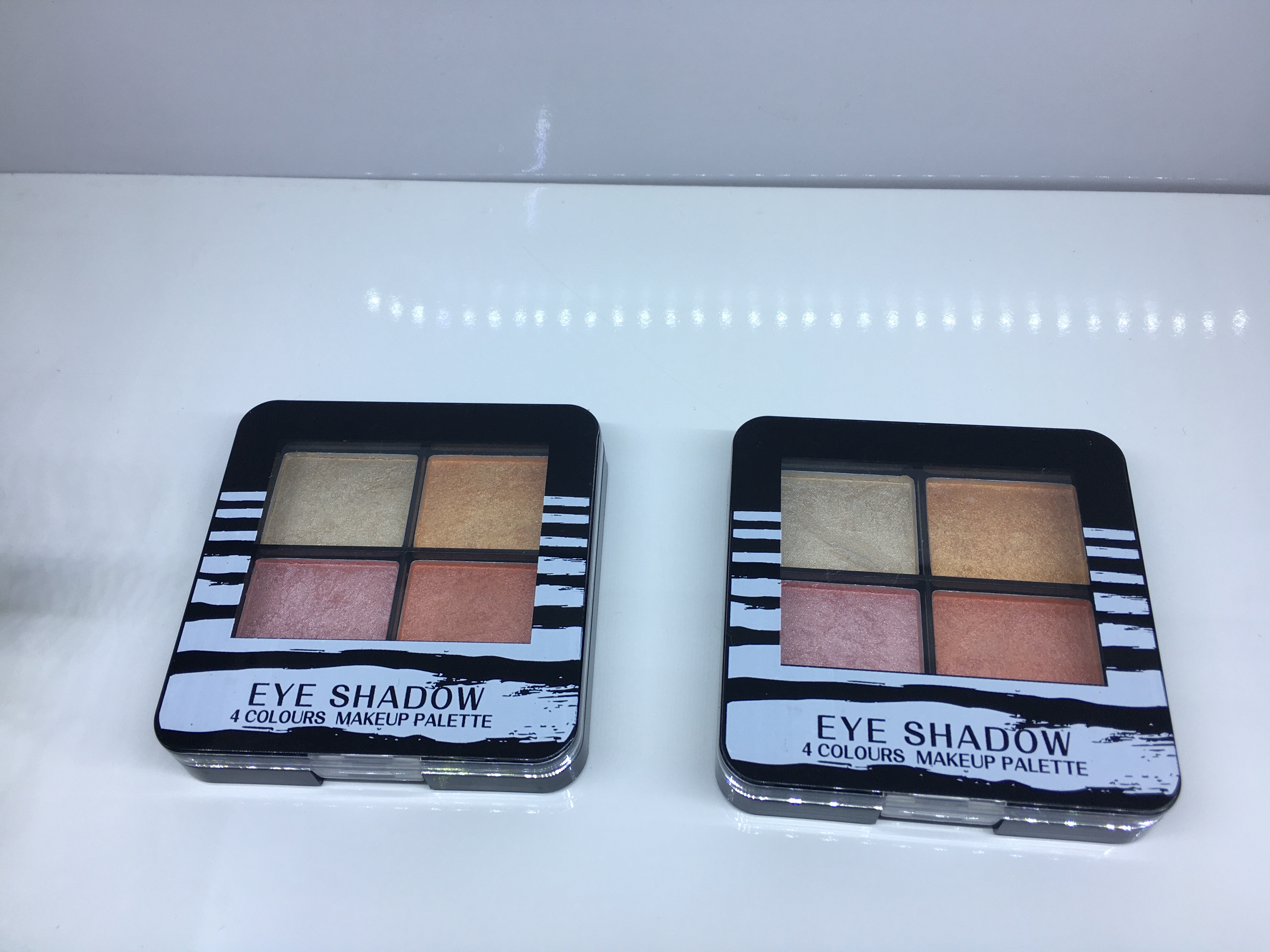 Eyeshadow Four Color Fun Eyeshadow Tray Matte Change Portable Earth Color Ins Hot details Picture