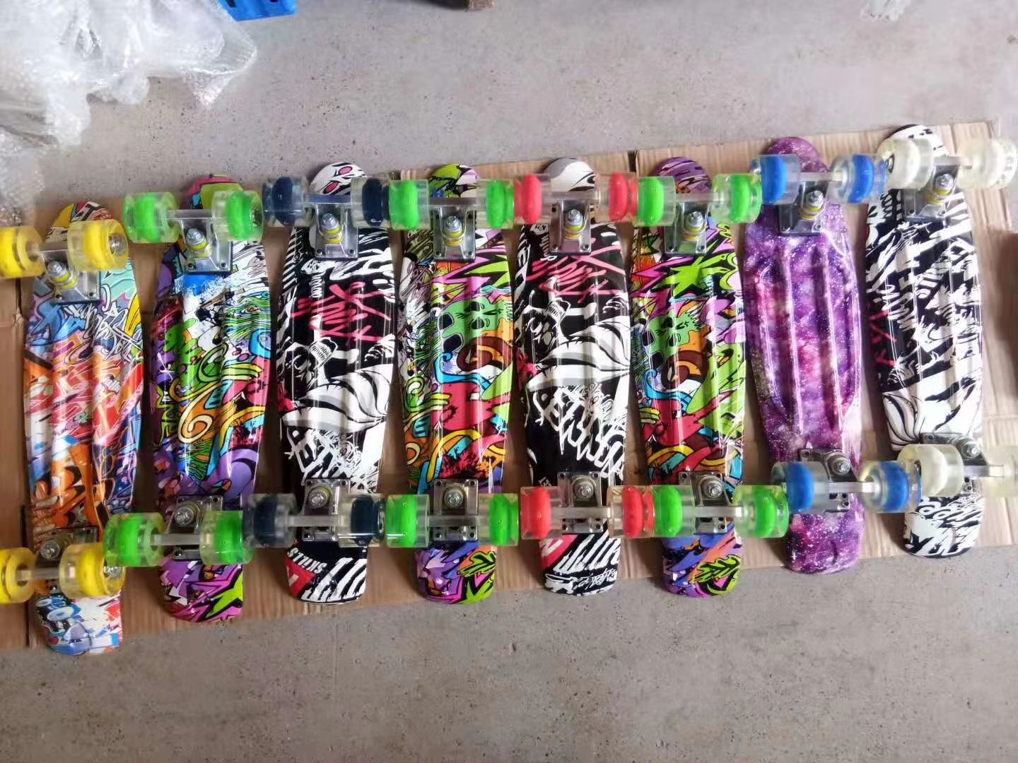 Fish Skateboard Double Side Water Transfer Pu Flash Medium Fish Board Specification drawing