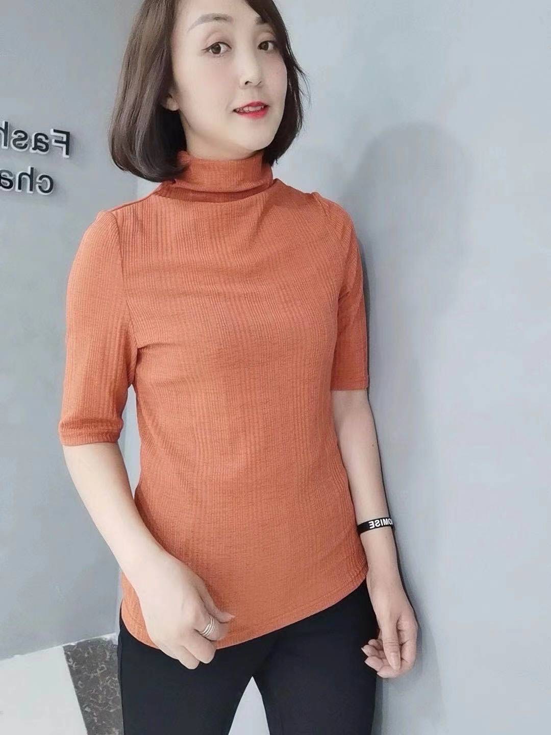 Coat Red details Picture