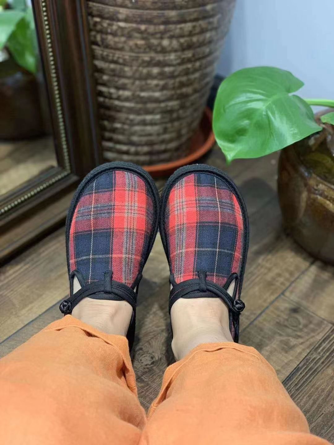 Plaid Bread Style Cloth Shoes 35 ~ 40 Yards