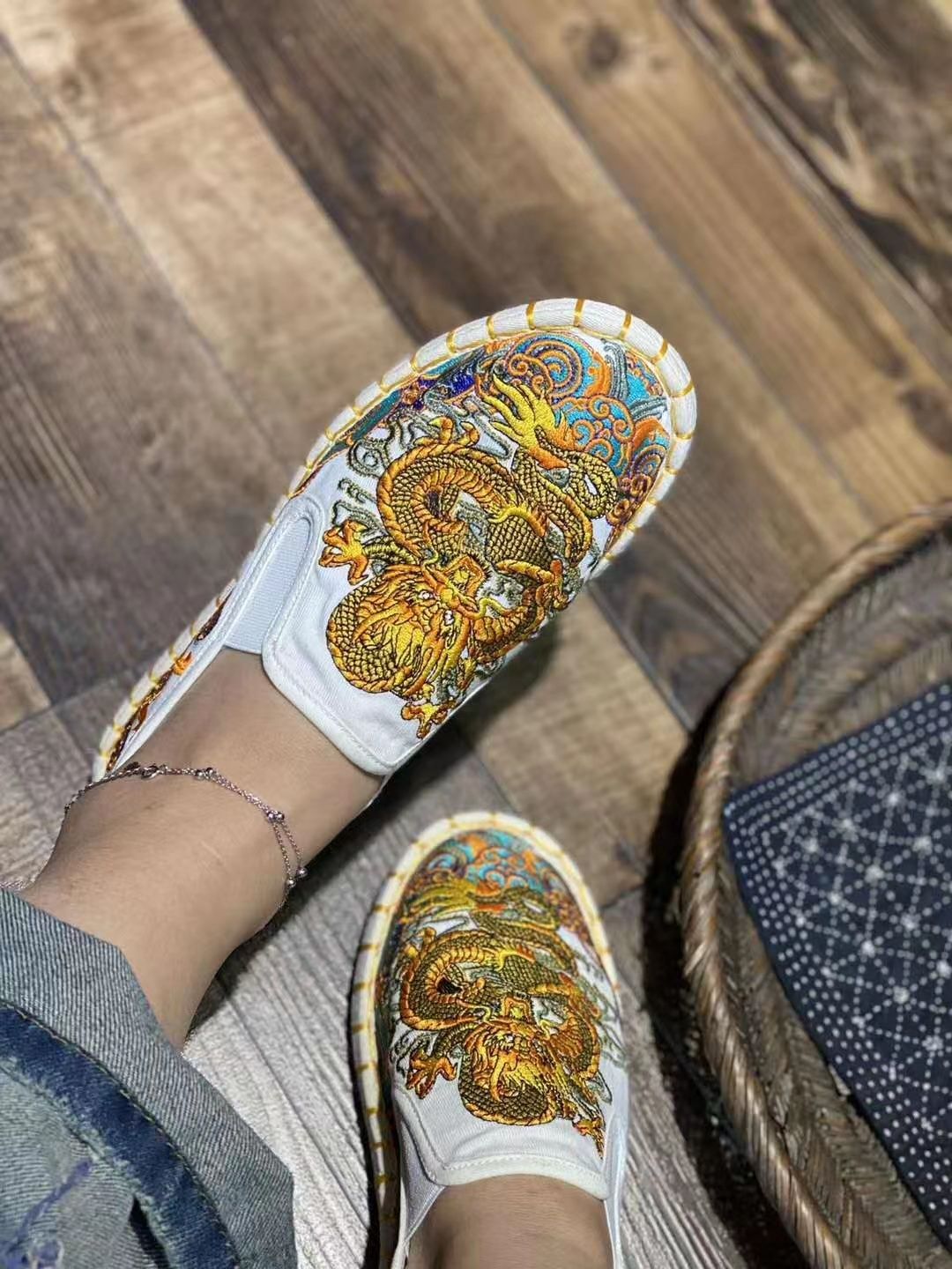 Longteng Four Seas Men And Women The Same Cloth Shoes 39 ~ 45 Yards details Picture
