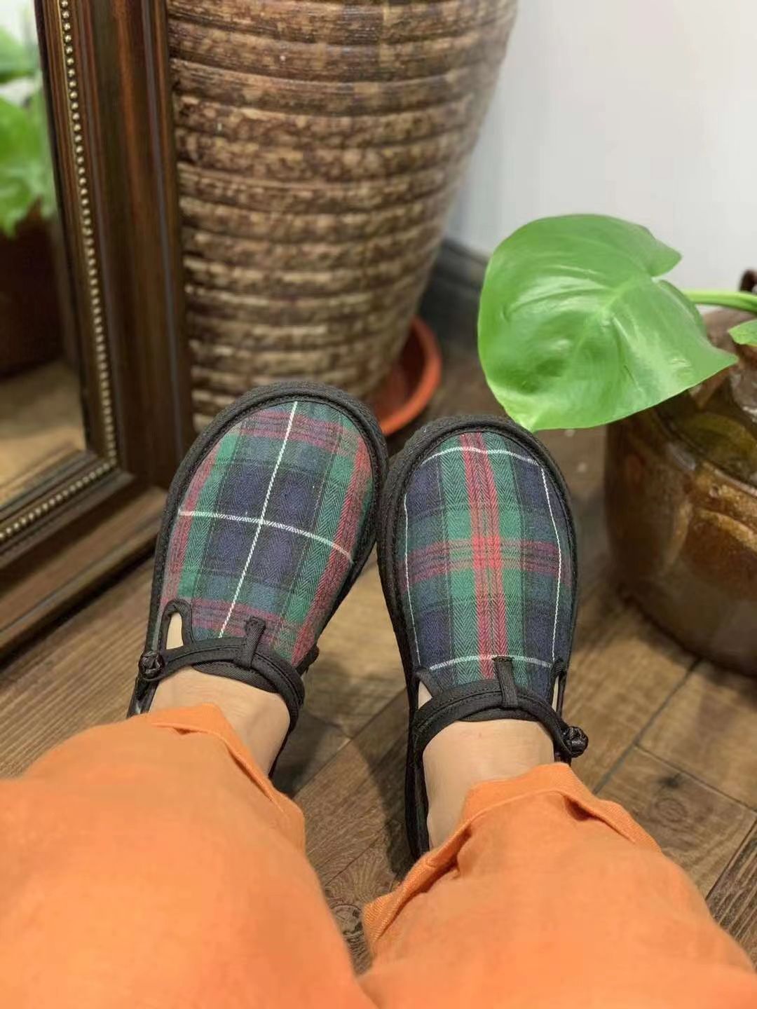 Plaid Bread Style Cloth Shoes 35 ~ 40 Yards details Picture