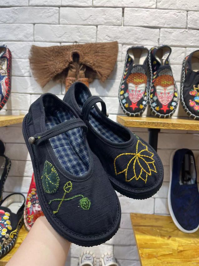 Jinghua Face Jingqiang Cloth Hand Sewing Green Lotus Pattern Cotton Shoes Cloth Shoes Handmade, 39 ~ 45 Yards, 1