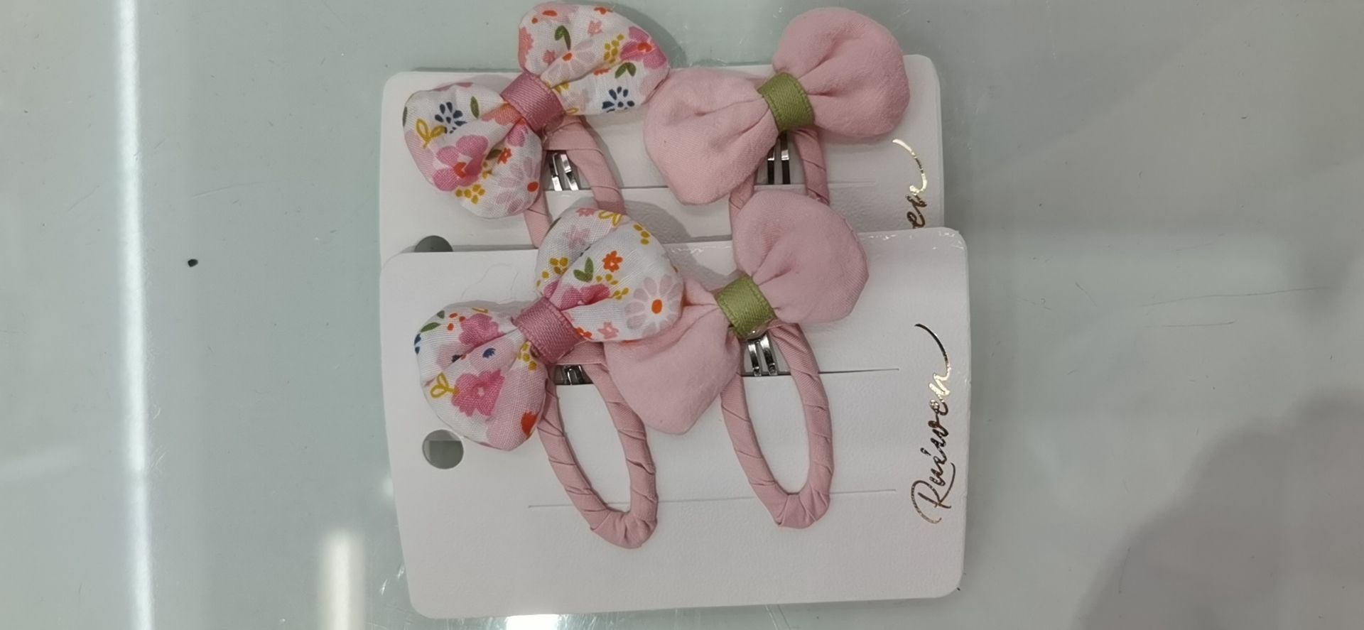 Influencer Floral Bow Tie
