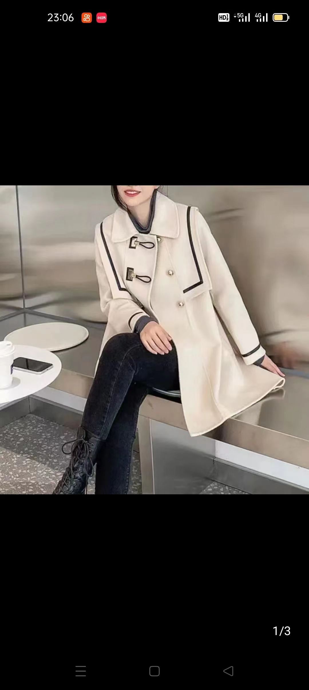 Women's Coat details Picture