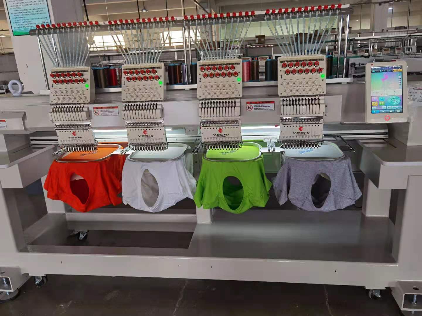 绣花机产品图
