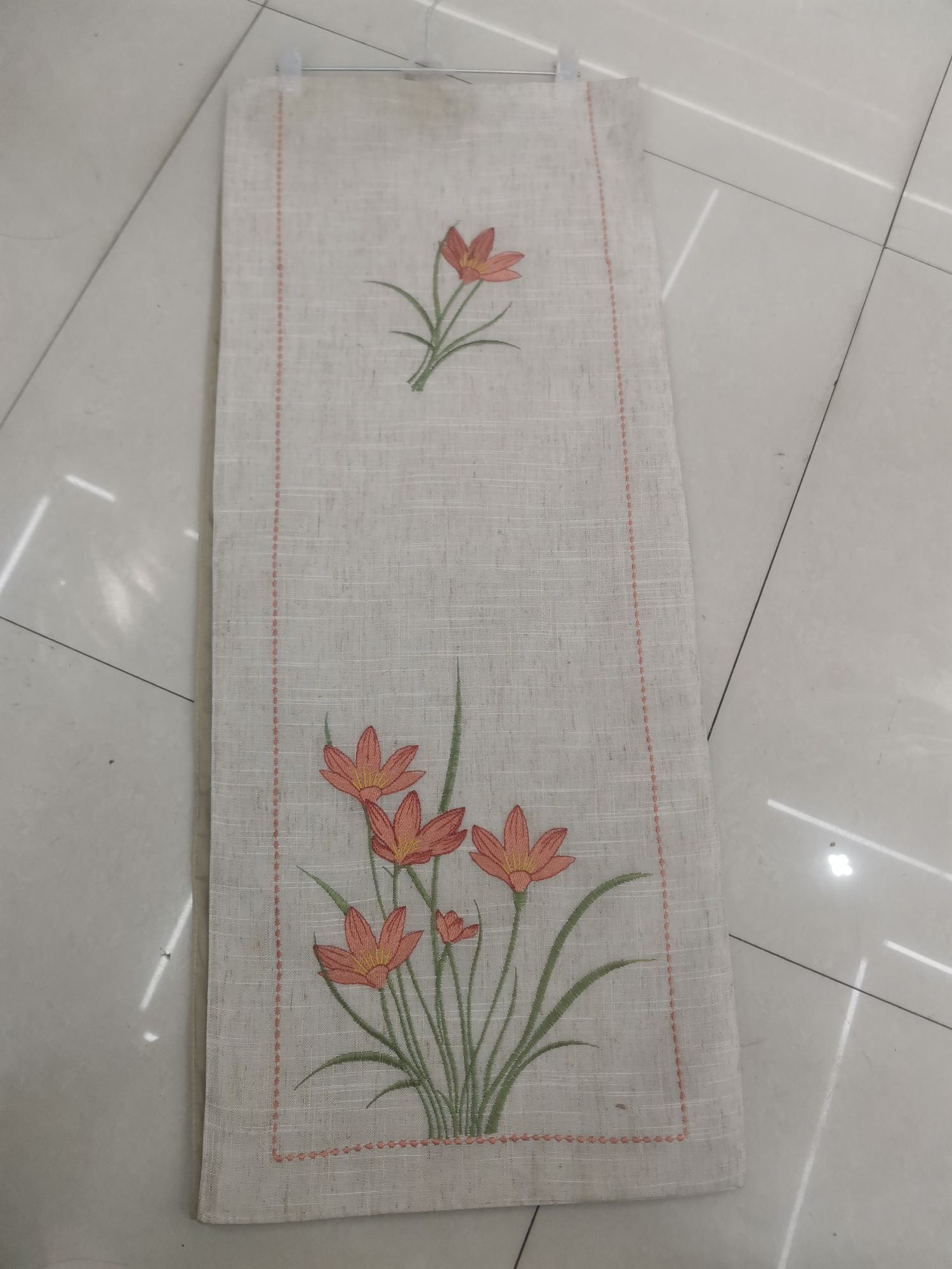 Yina Pavilion Table Flag 29