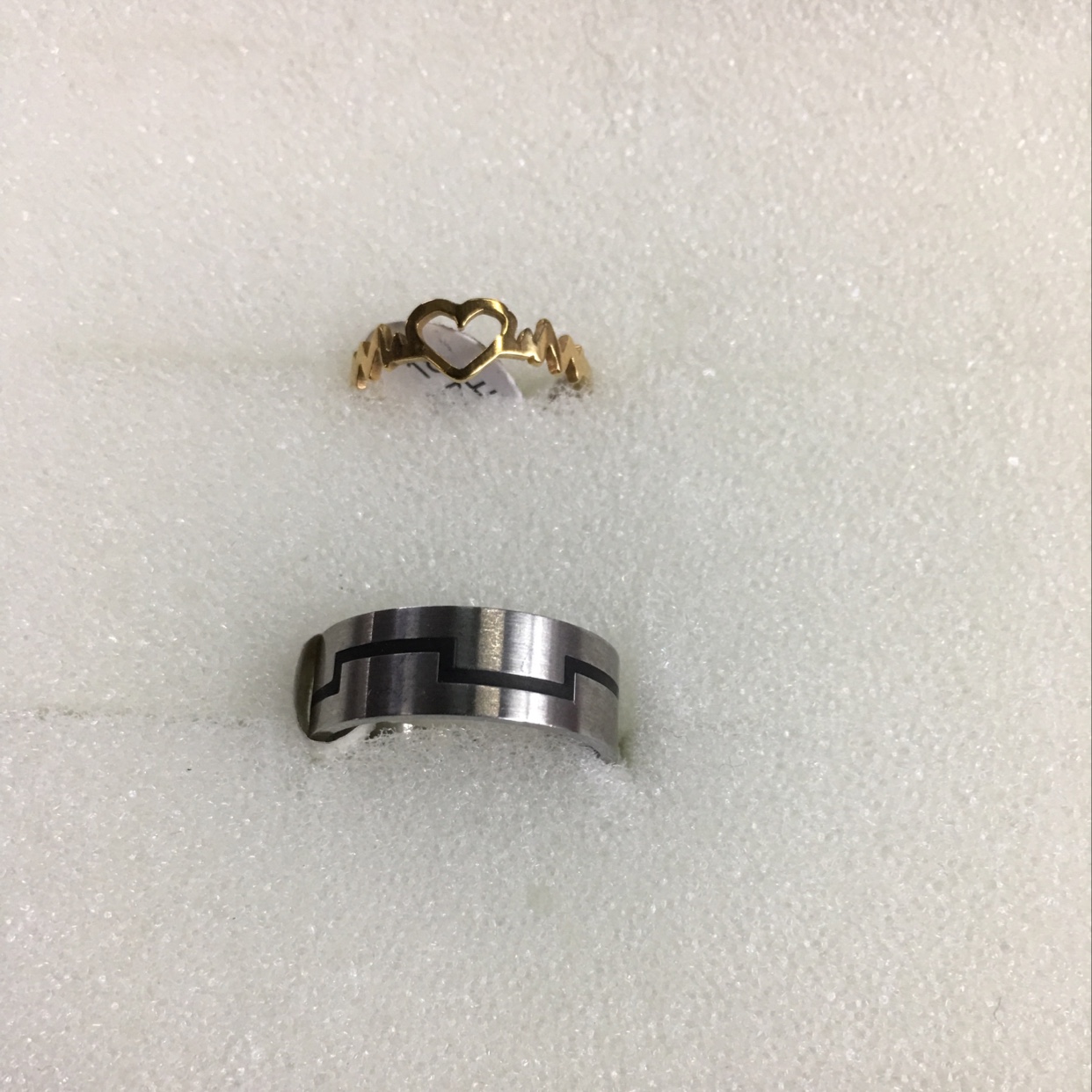 Cheng Jie jewelry stainless steel ring gold hollow design with style simple and elegant elegant elegant temperament elegant slim