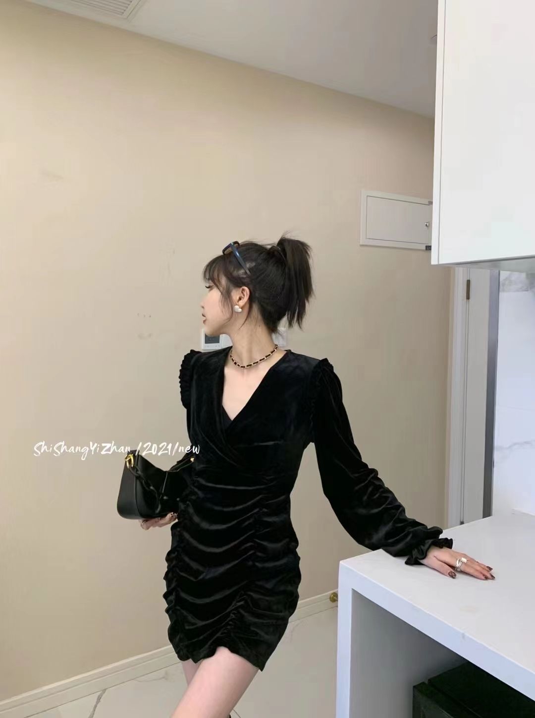 Autumn And Winter New Women's Slimming Temperament European And American Style Warm Trench Coat Coat Top 7 Specification drawing