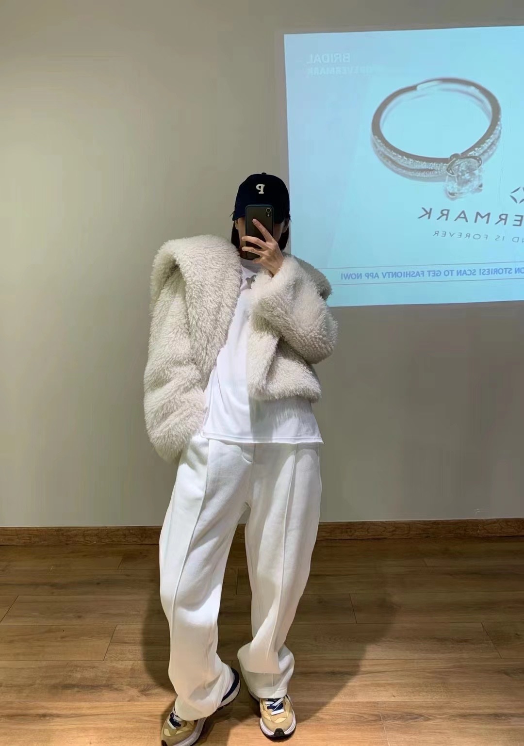 Autumn And Winter New Gray Uniform Size Casual Fashion Trend Top For Women 6 Specification drawing