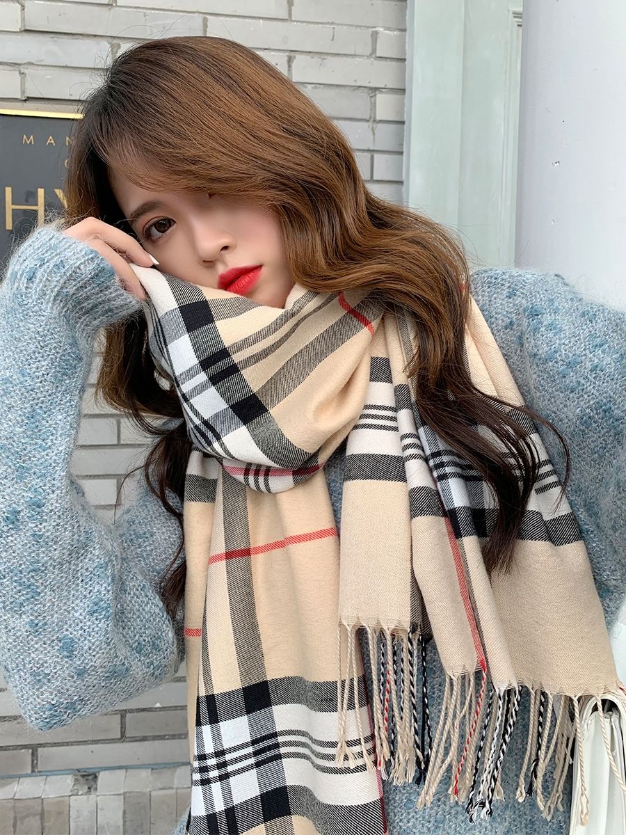 Casual Fashion Lady With Everything details Picture