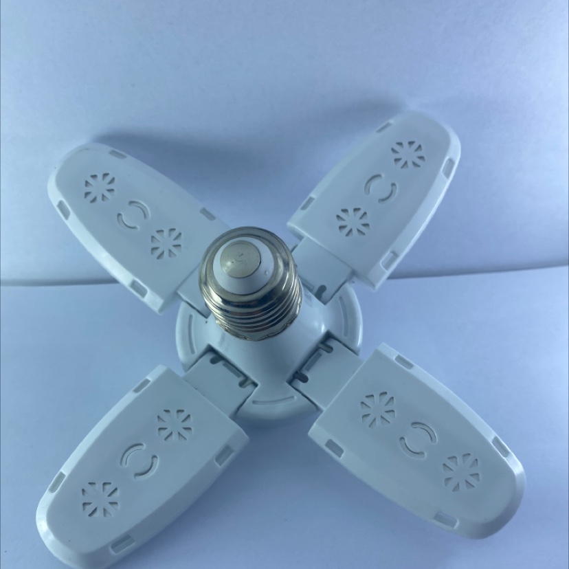 Fat Four Blade Light 60W Side View