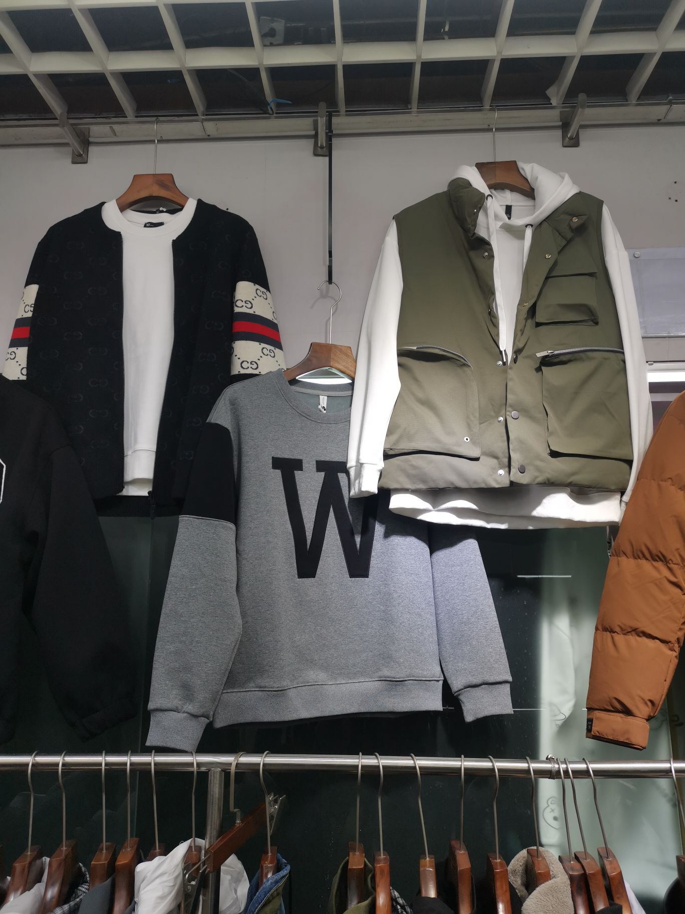 Chao Shan Ren Men's Clothing Factory describe pic - 1