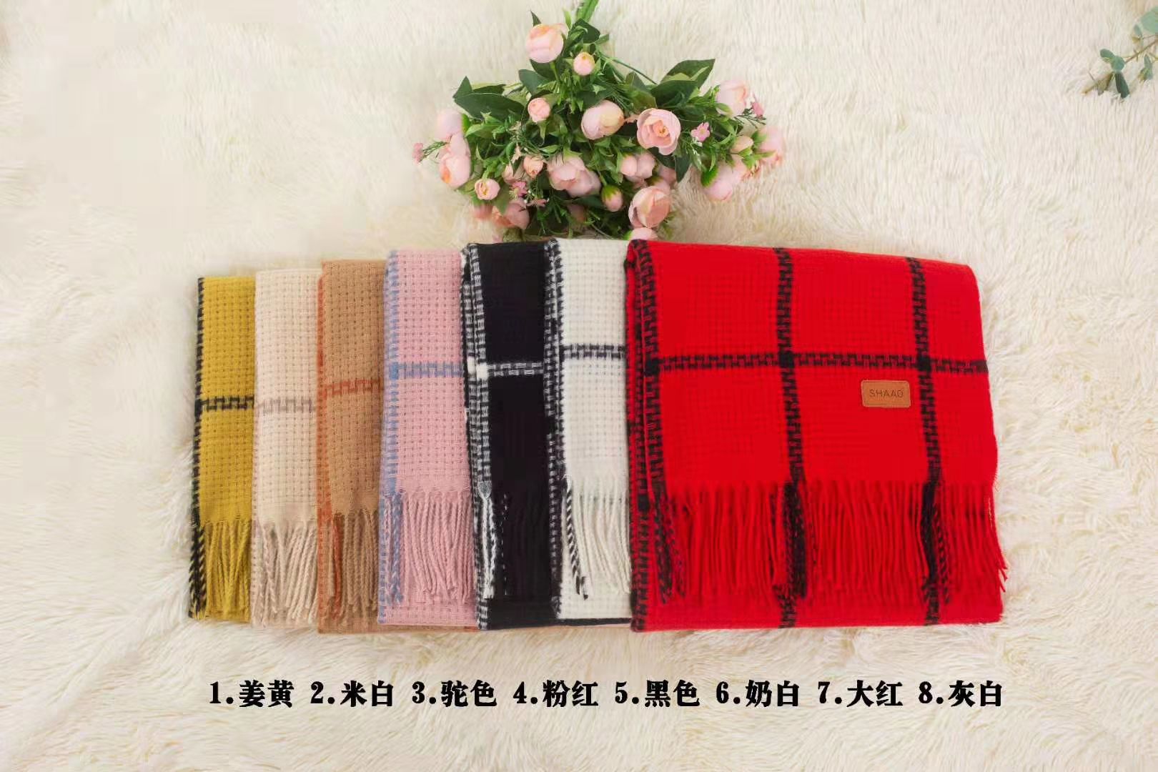 Plaid Cashmere Scarf details Picture
