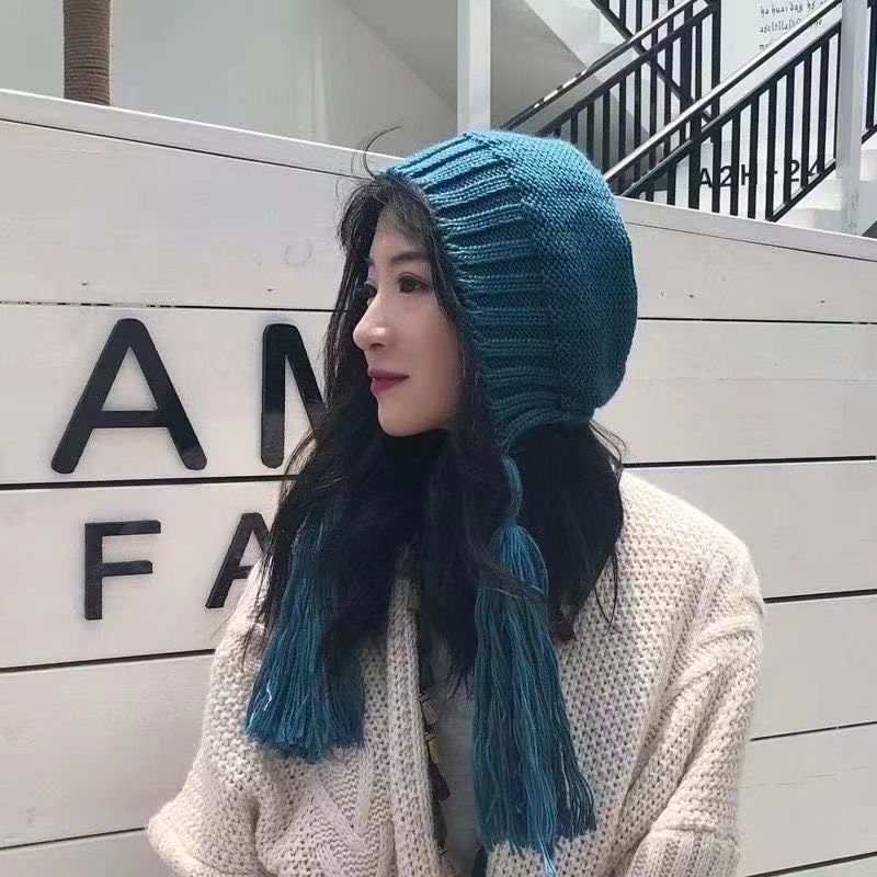 Woolen Hat With Fringe