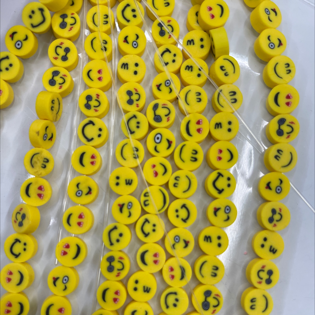 Soft Clay Slice Emoticons, Eco-Friendly Material, Handcrafted Beads, Diy Accessories Specification drawing