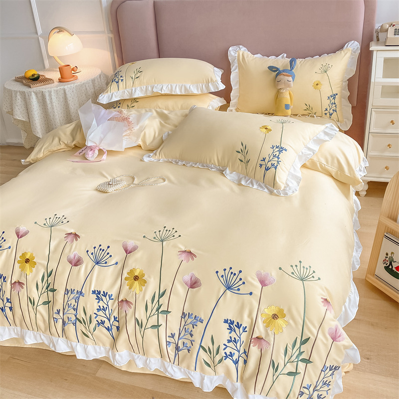 Winter Princess Style Pure Cotton Four-Piece Fashion Embroidery Lace Four-Piece Skin-Friendly Quilt Set Bed Sheet Pillow Case details Picture
