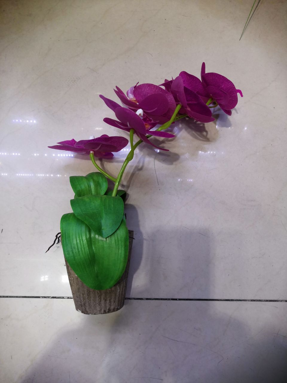 Bonsai 23, artificial handicrafts, decorative ornaments, artificial flowers are available in a wide variety of colors and types, with all sizes and specifications available. Customized orders based on samples are also available