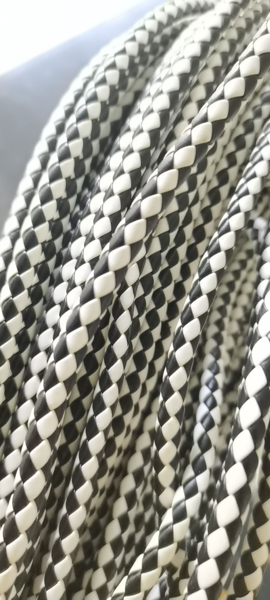 Six Strands Of Round Rope details Picture