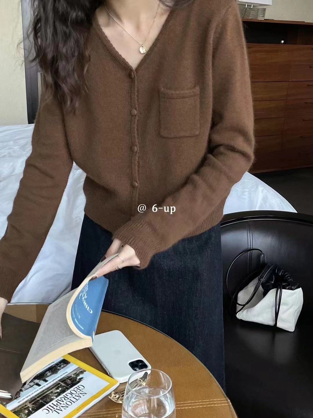 Autumn And Winter New Listed Warm Cold Women's Coat Europe And The United States Wind Size Loose Casual Version Of Down Jacket 3 details Picture