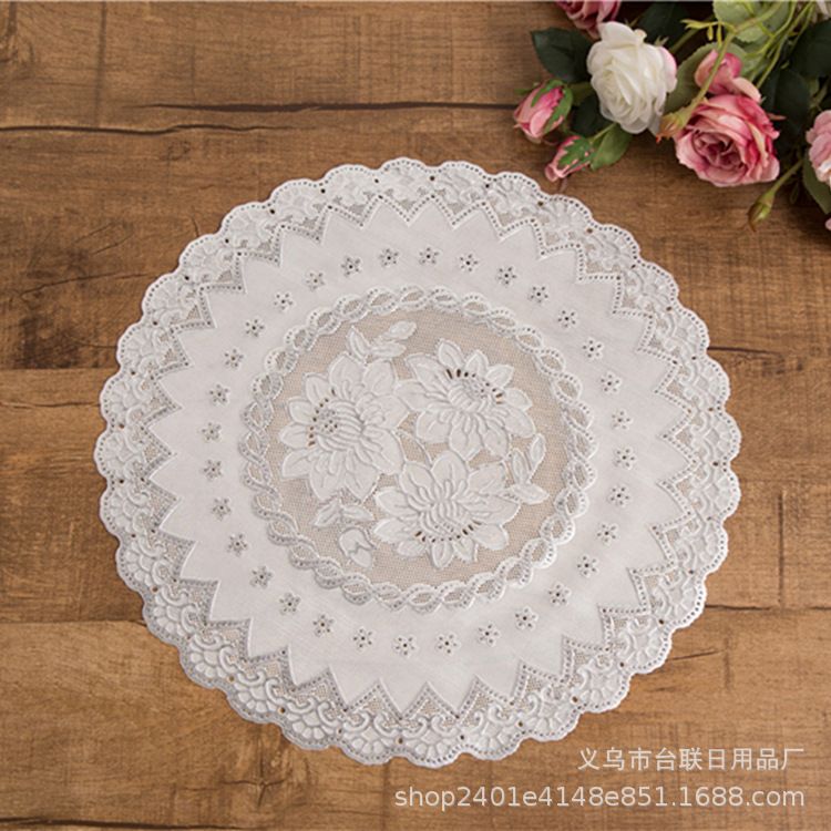 Western Placemat Table Mat Heat Resistant Non-Slip Coaster Bowl Mat Hotel Doilies Hot Gold
Silver 38Cm Pvc Placemat