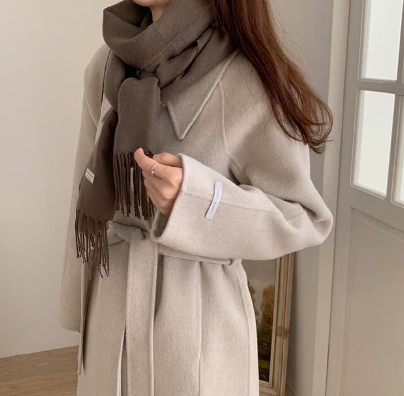 Autumn And Winter New Listed Warm Cold Women's Coat Europe And The United States Wind Size Loose Casual Version Of Down Jacket 2 details Picture