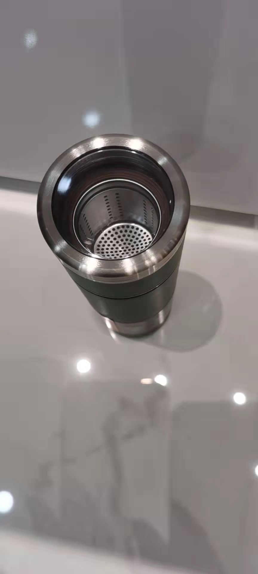 The 304 Insulated Cup Separates Tea From Water details Picture