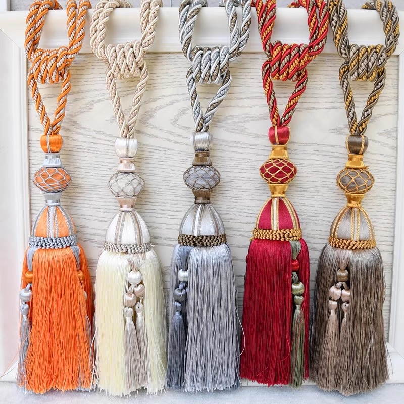 New Factory Direct Sales Can Retail Wholesale Curtain Hanging Ball ----4 details Picture
