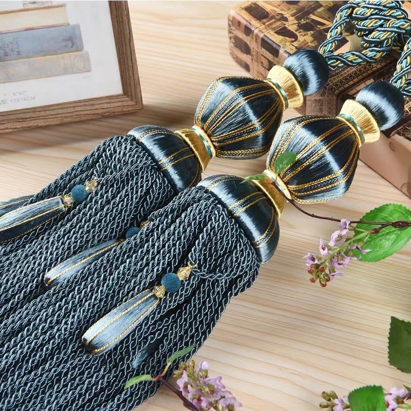 New Factory Direct Sales Can Retail Wholesale Curtain Hanging Ball -----6 details Picture