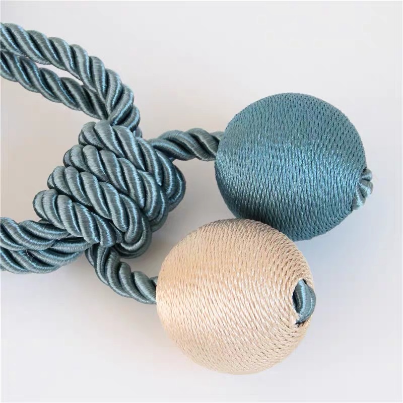 New Factory Direct Sales Can Retail Wholesale Curtain Hanging Ball --16 details Picture