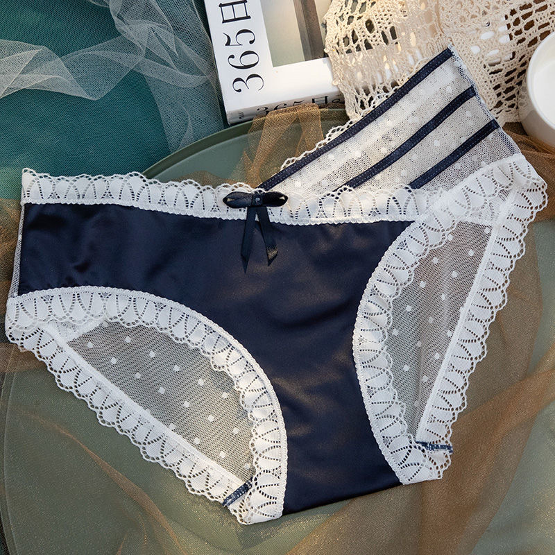Trendy Classic Lingerie 34