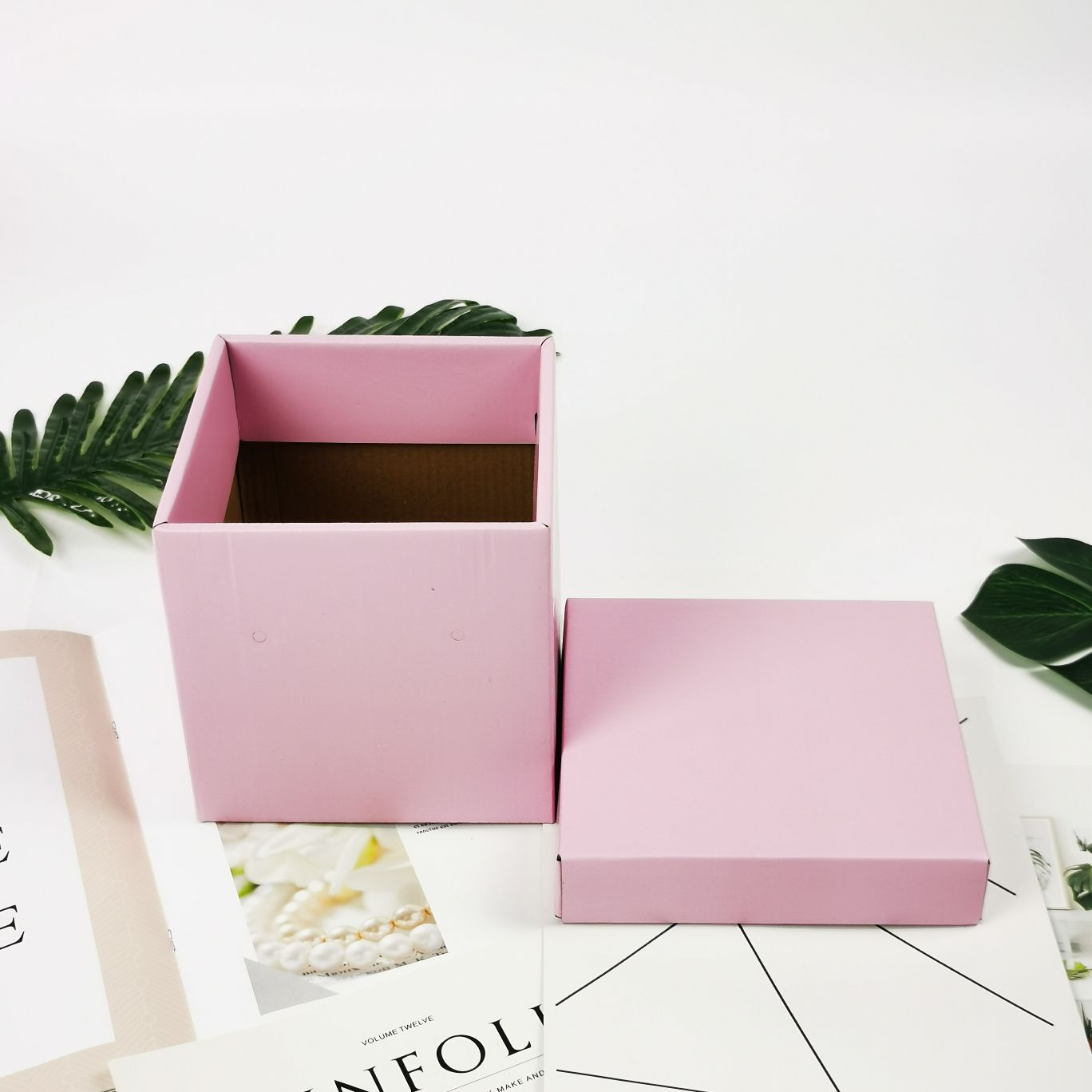 Pink square corrugated box, gift box, wedding candy box, snack box, present box, storage box, birthday gift box undefined