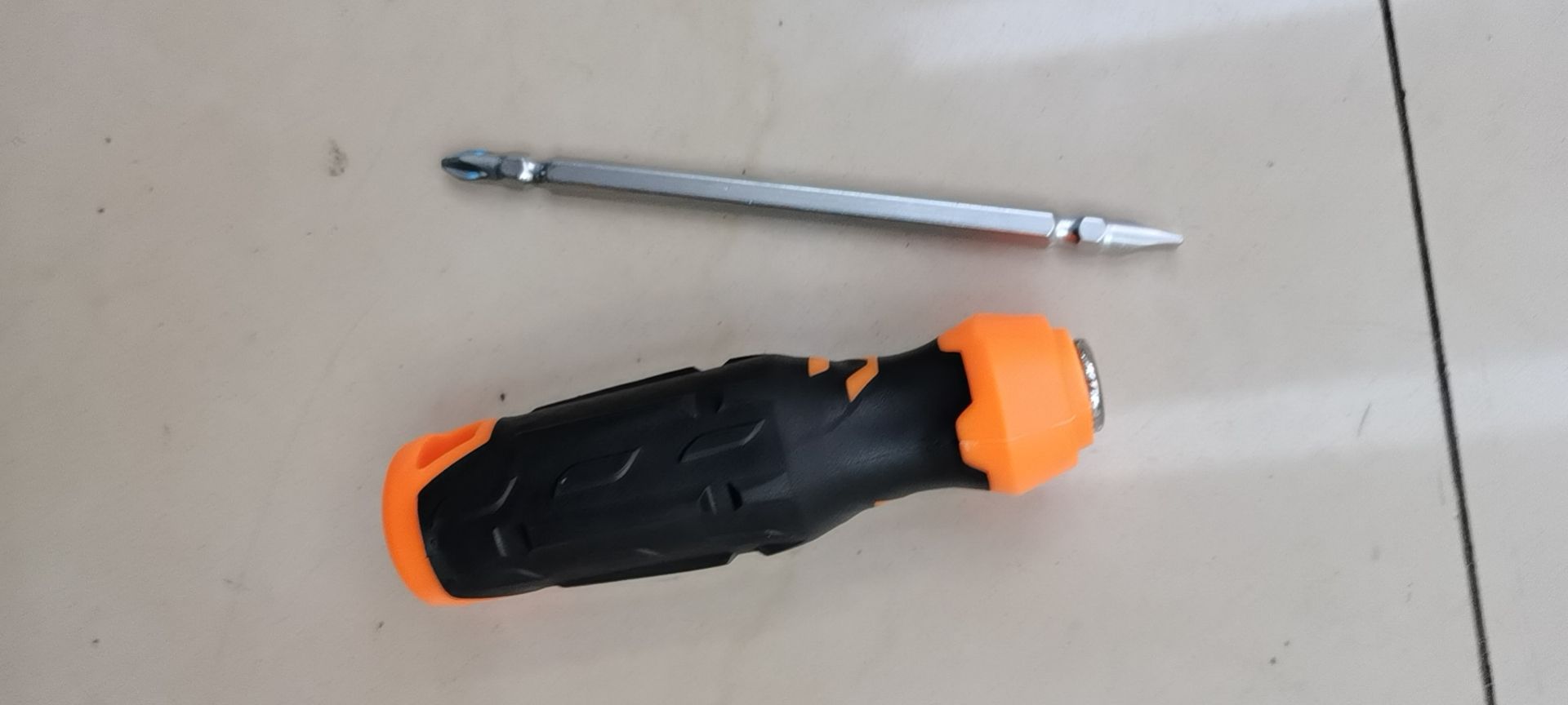 Daily Hardware Cutter Screwdriver Factory Price Direct Screwdriver Removable Screwdriver Collapsible Screwdriver Can Be Customized Screwdriver Specification drawing
