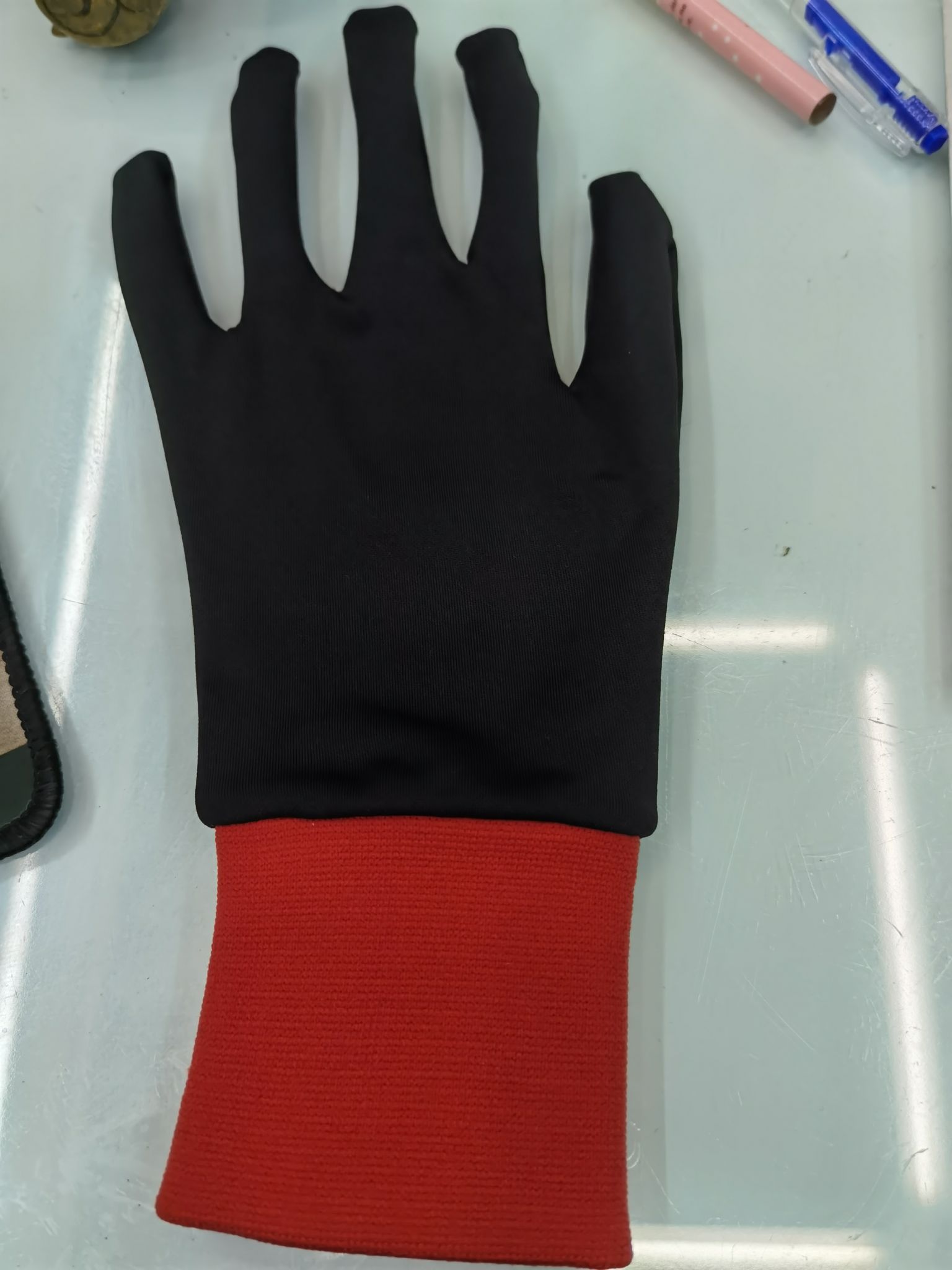 Special Treatment Velvet Glove Lining Application Scenario