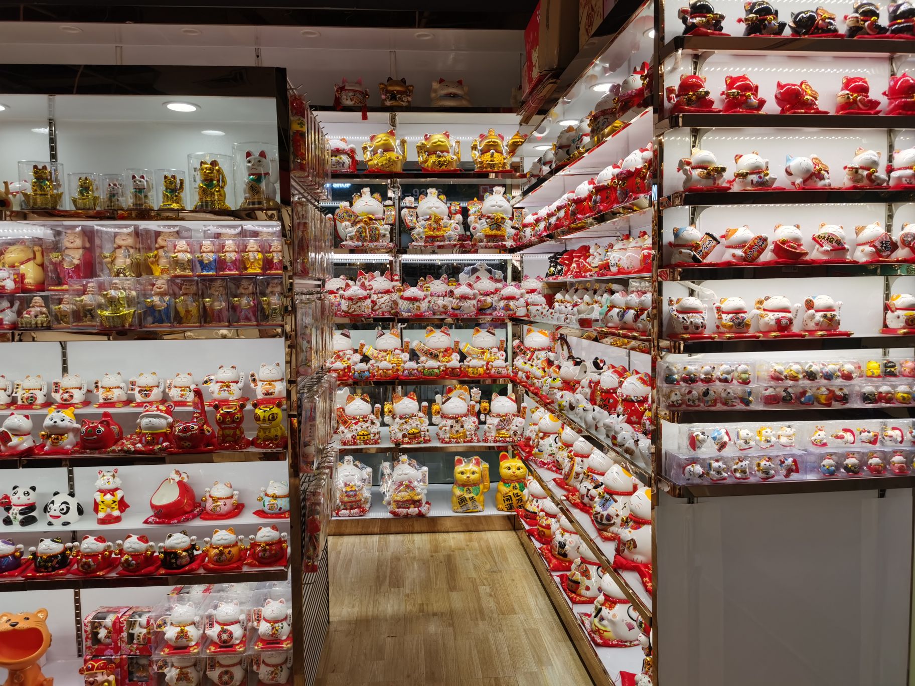 Yiwu Shenghui Craft Gift Co., LTD describe pic - 1