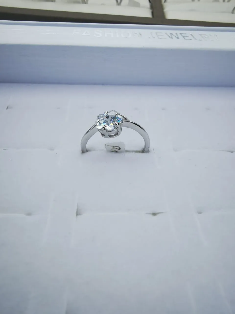 A 49-ring female Instagram product that doesn't fade, with a cool, minimalist, high-end, and niche design. It's a trendy and hot girl, a popular online celebrity, and a gift for chubby hands detail image 1