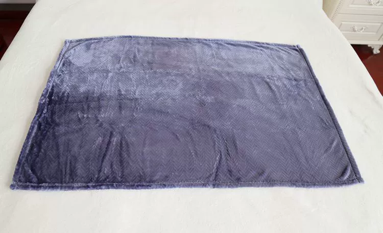 Factory Direct Sales Solid Color Flannel Office Nap Blanket Autumn And Winter Air Conditioning Blanket Knee Blanket details Picture