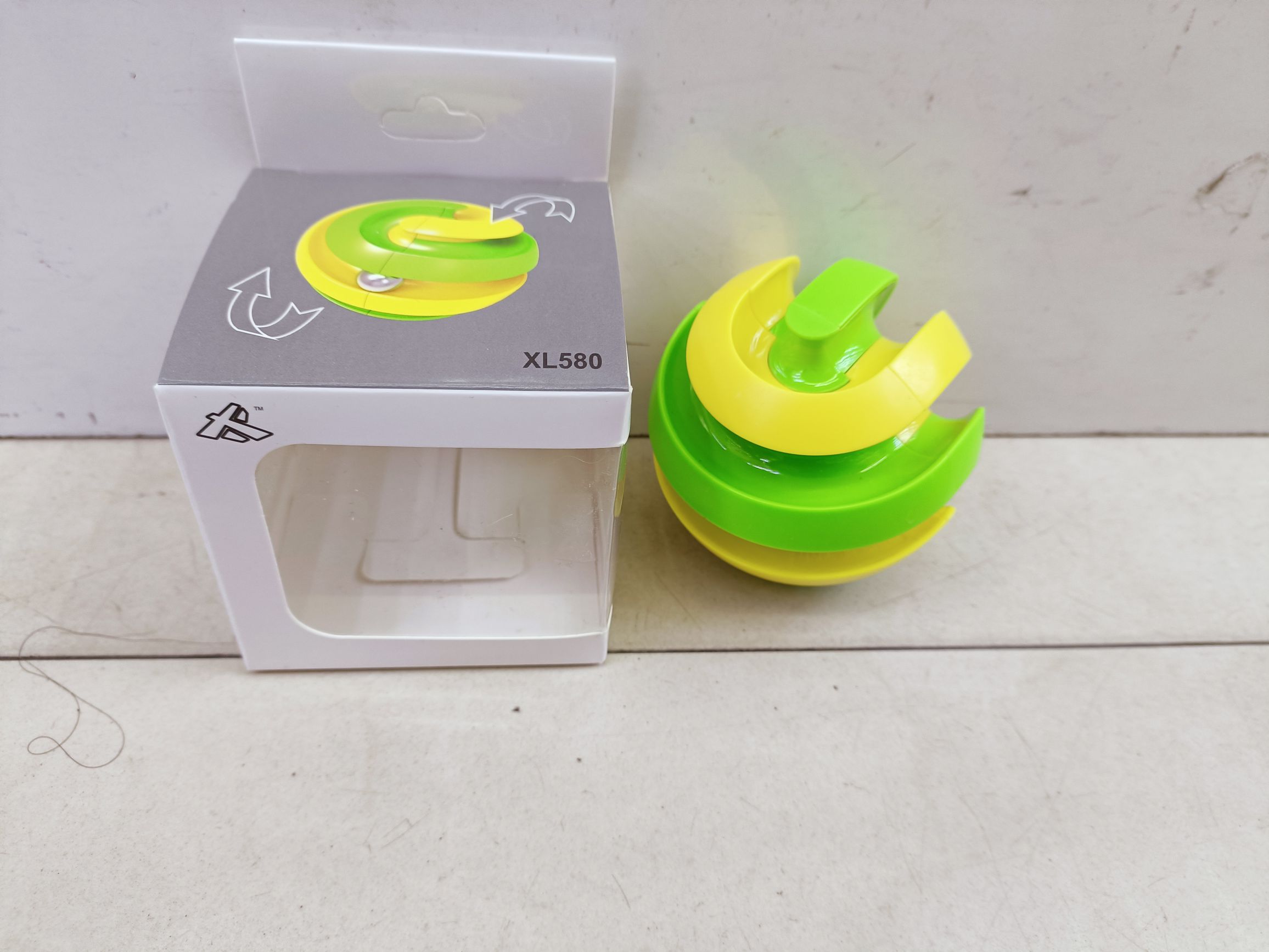 New Mobius ball finger gyro ball ball pinball orbital Rubik's Cube ball new strange toy full figure