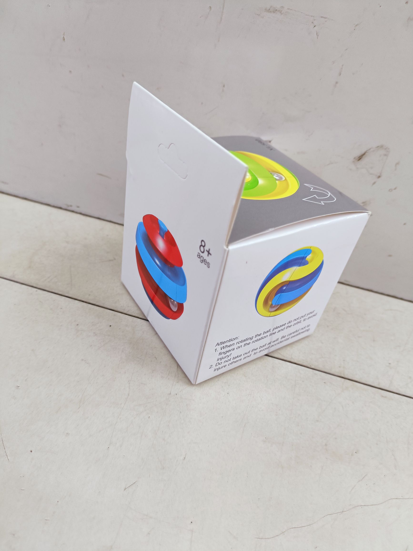 New Mobius ball finger gyro ball ball pinball orbital Rubik's Cube ball new strange toy Item Picture