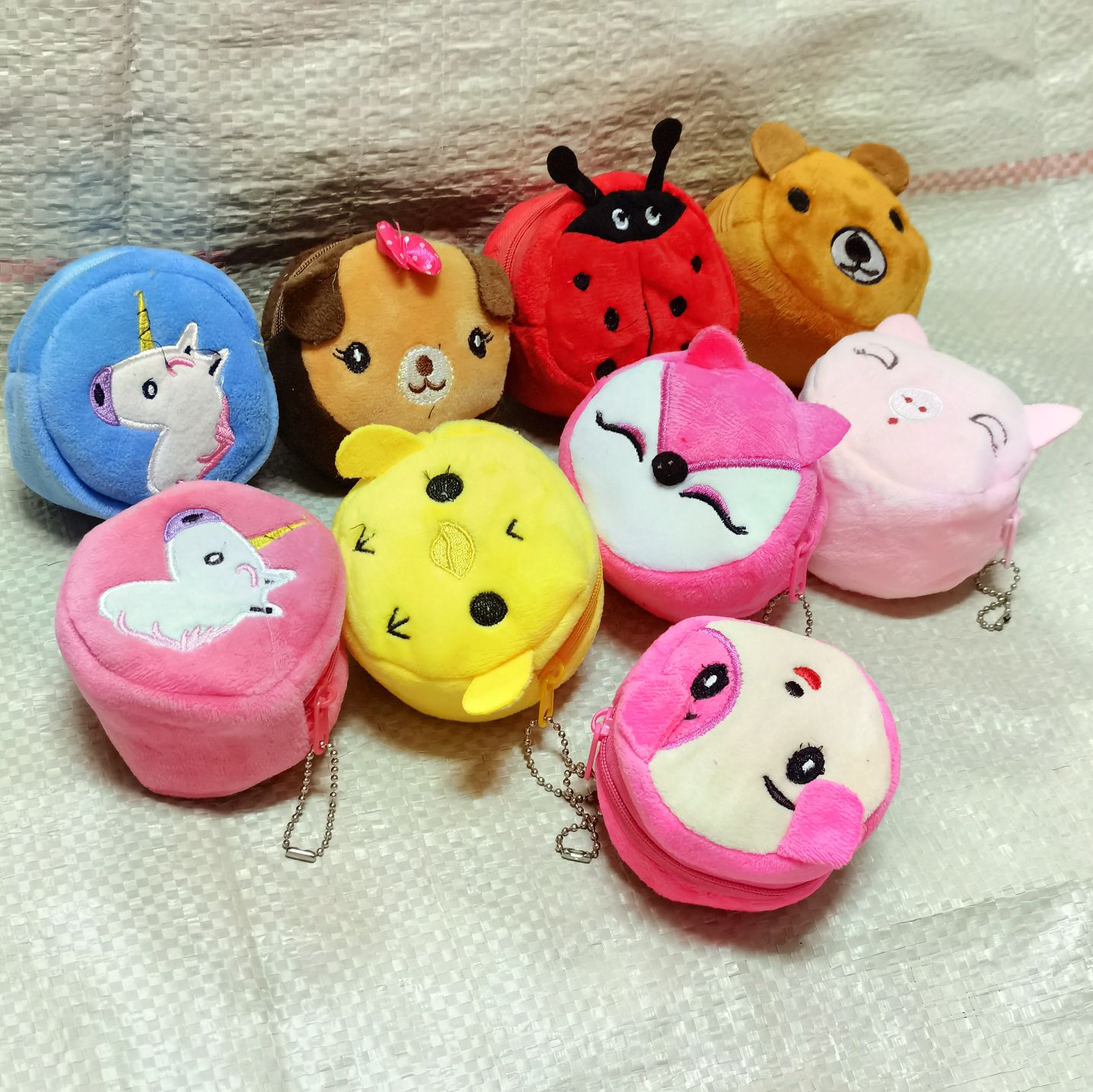 Plush coin wallet three-dimensional thickened cartoon wallet Zipper small bag key chain pendant plush coin wallet children's coin wallet cartoon embroidered coin bag