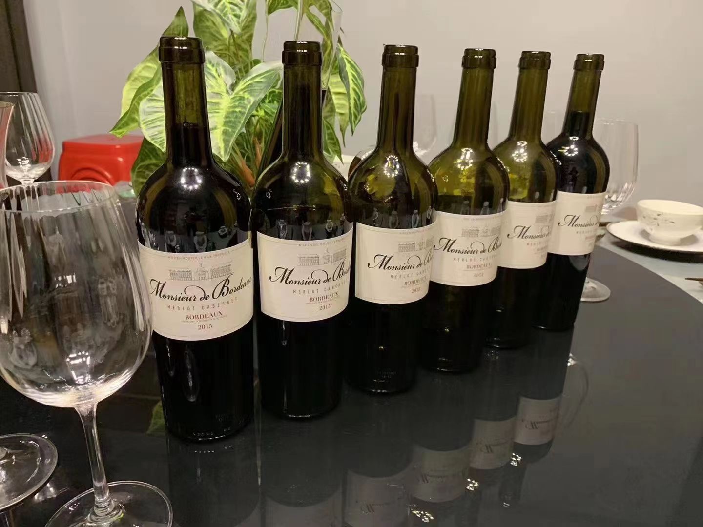 Mr. Bordeaux Dry Red Specification drawing