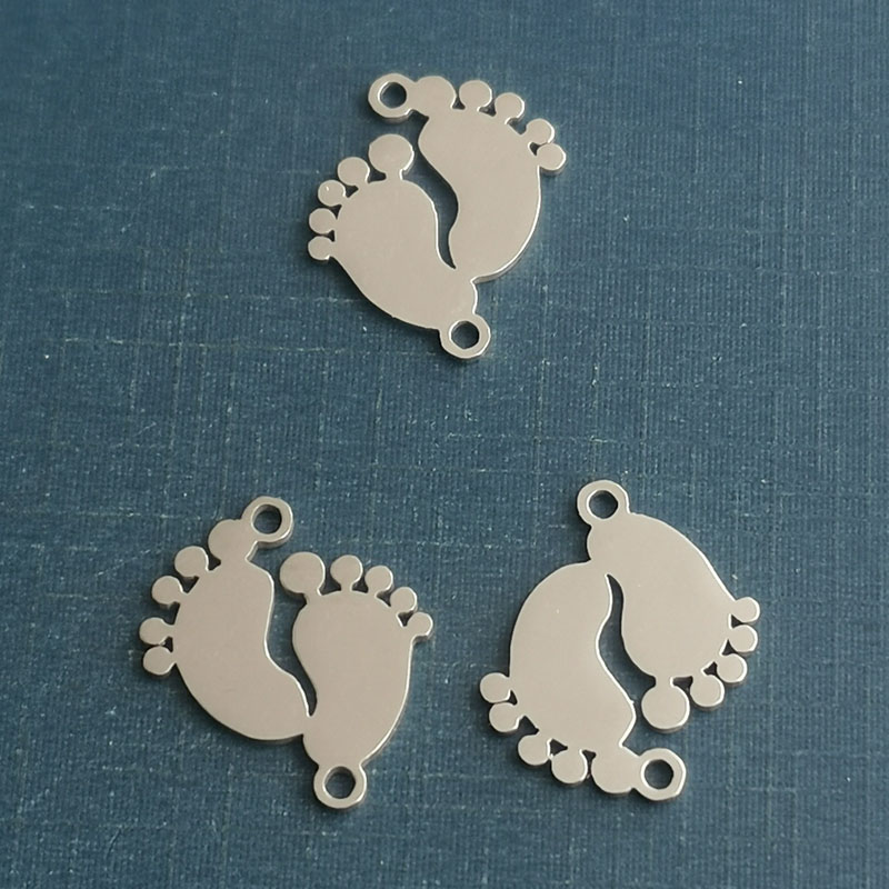 Titanium steel cut foot print pendant DIY stainless steel accessories baby footprint bracelet pendant