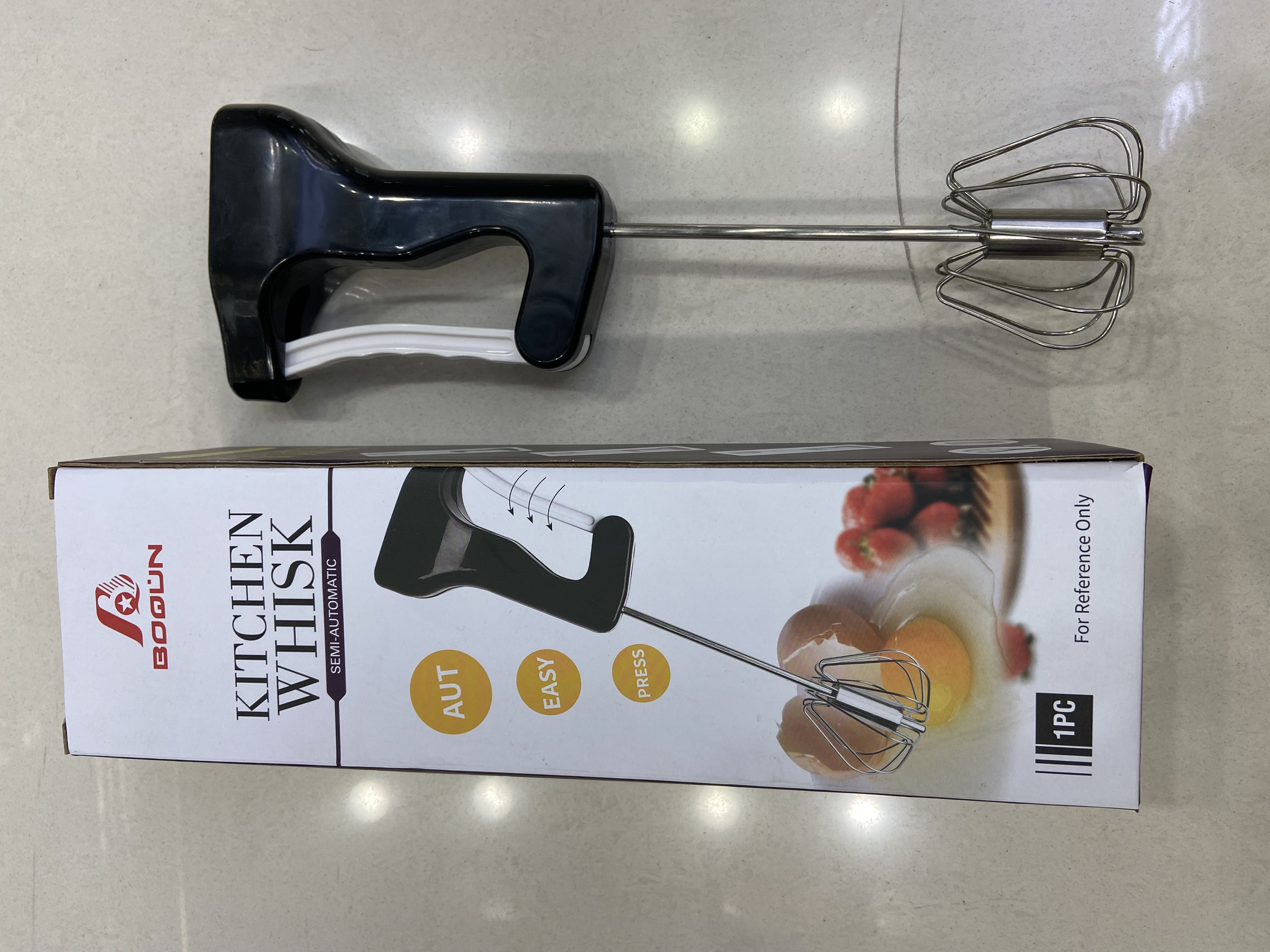 Semi-automatic egg beater