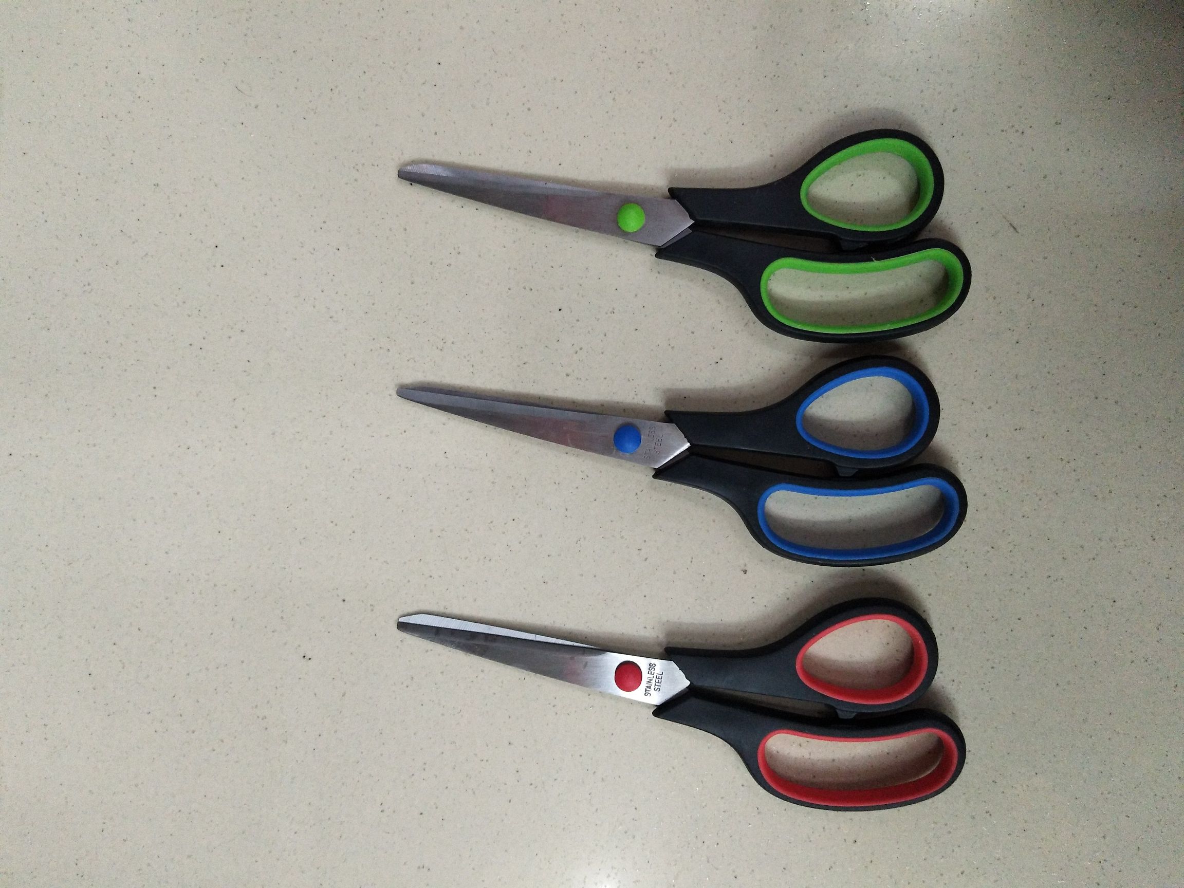 Office scissors, office and educational scissors, rubber and plastic 7.5-inch scissors, black handle and red ring scissors details Picture