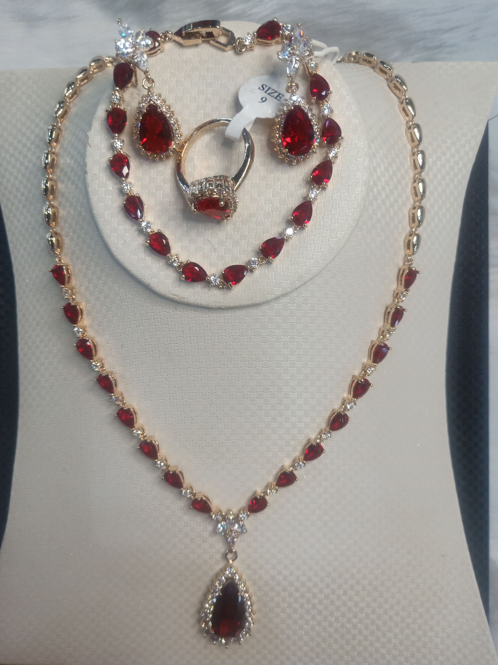 Rose Gold Red Swarovski Diamond Set Necklace, Bracelet, Stud Earrings, Ring 4-Piece Set details Picture