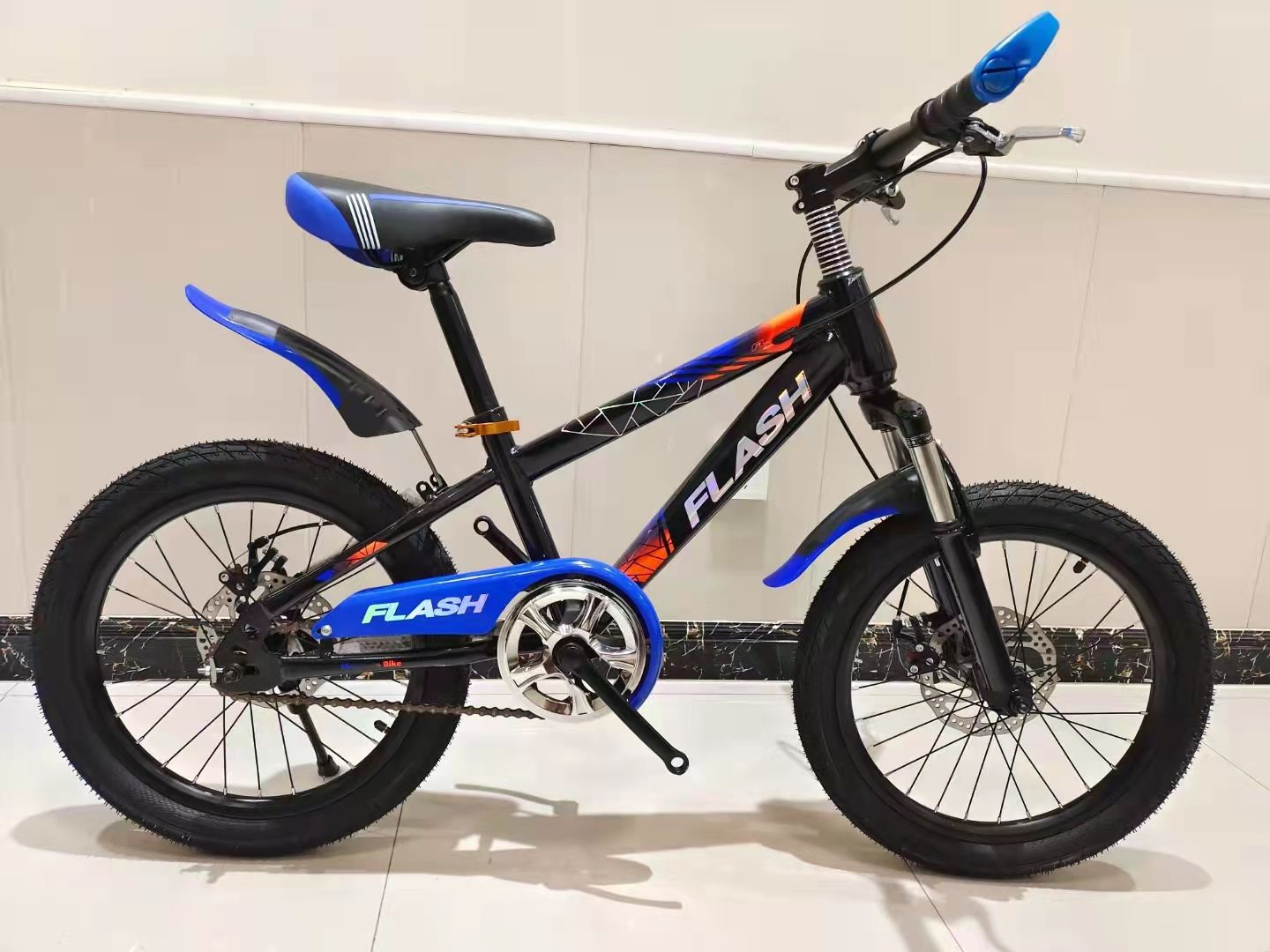 Bicycle explorer,
Walk in line
2 * 5 bold child
Flash decals welcome new and old customers Specification drawing